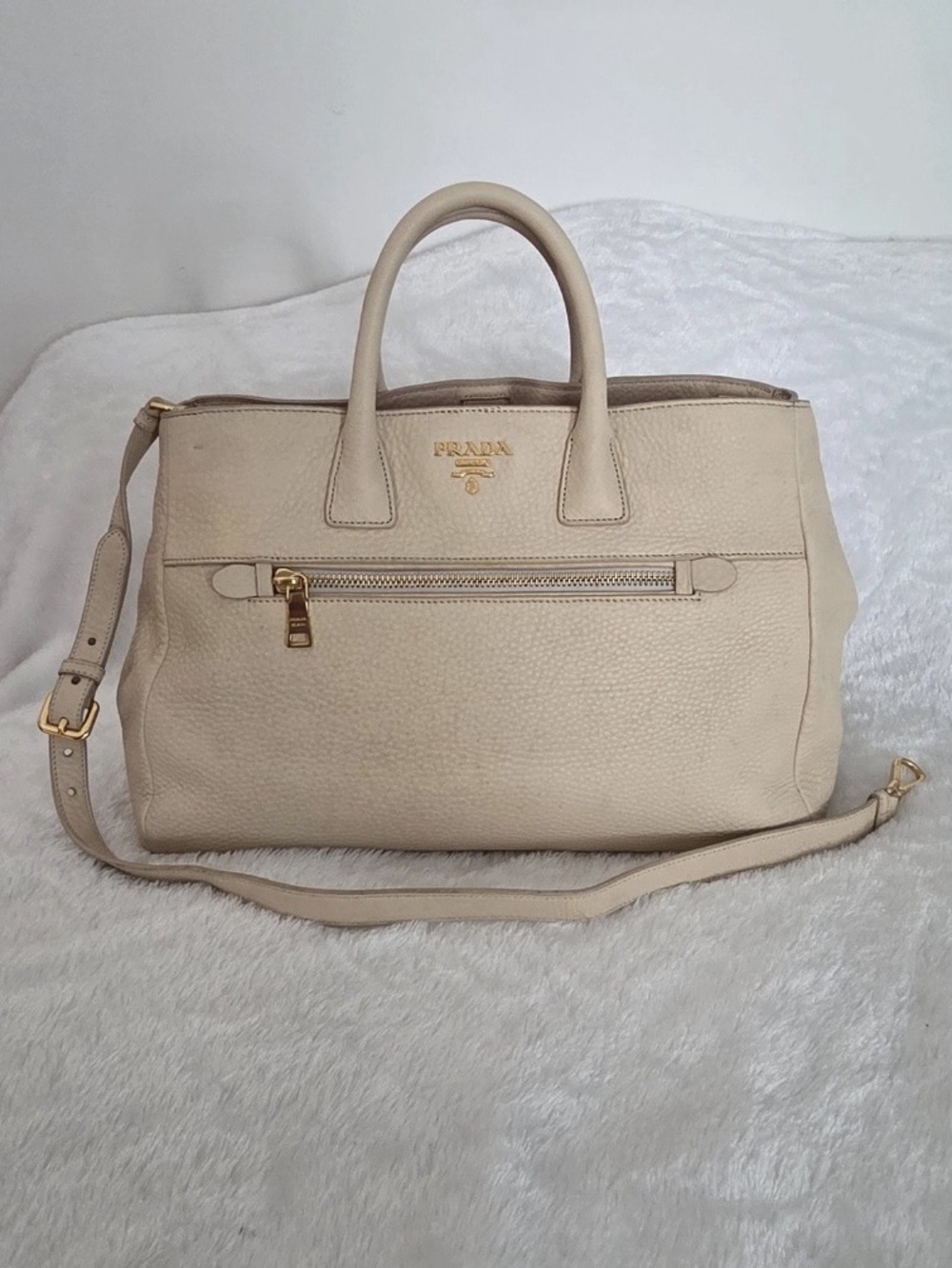 Prada Vitello Daino Front Pocket Tote with Strap – Ivory